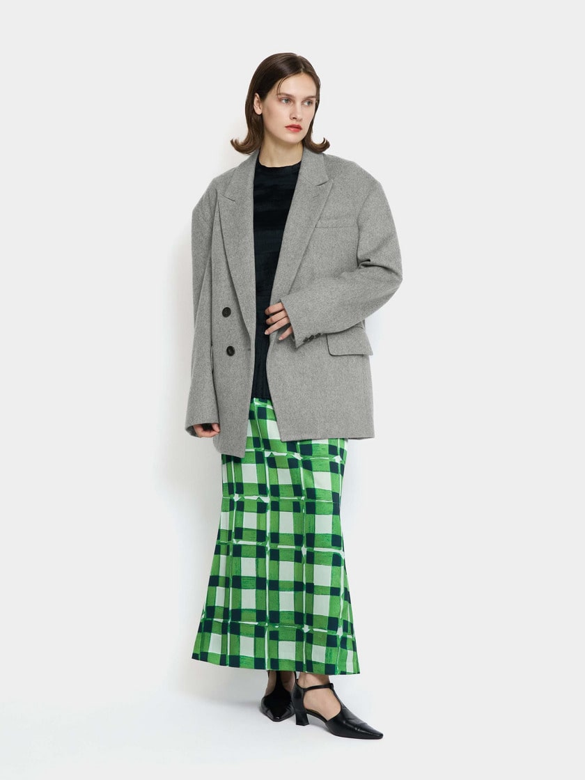 GREEN